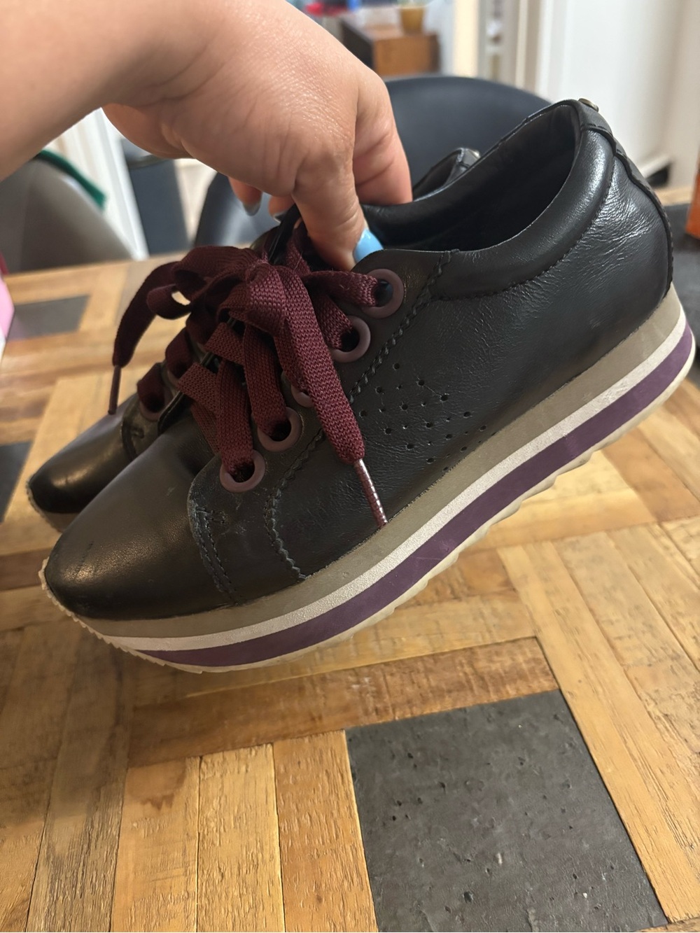 🖤✨ Authentic Vélez Leather Sneakers – Made in Colombia ✨🖤